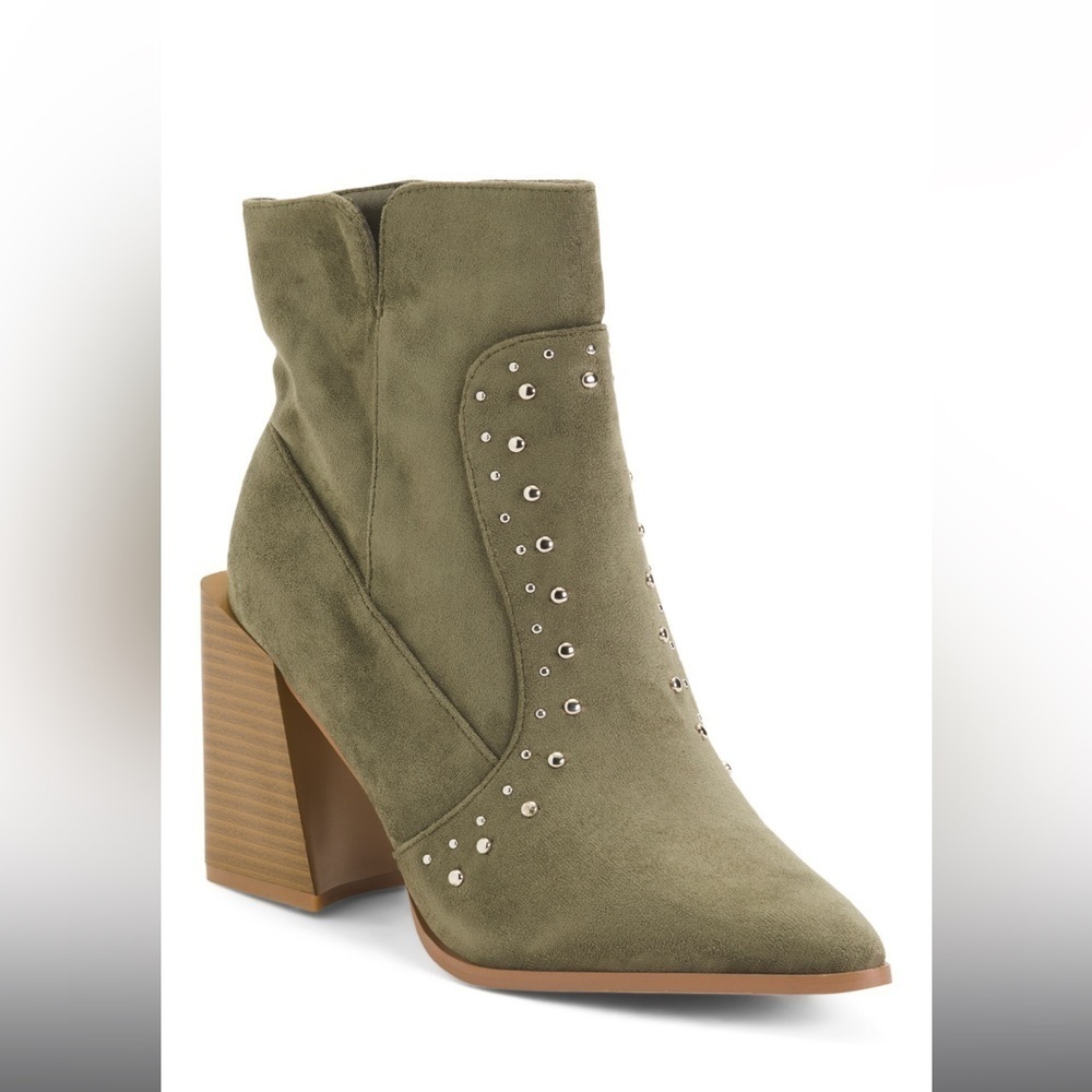 Yoki hotstone suede western bootie - Blonde 11 Olive Green - 6.5 New with Box